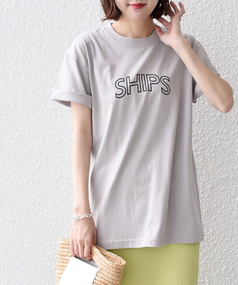SHIPS for women「《一部追加予約》【WEB限定】 SHIPS ラウンド プリント ロゴ TEE」|Tシャツ・カットソー|