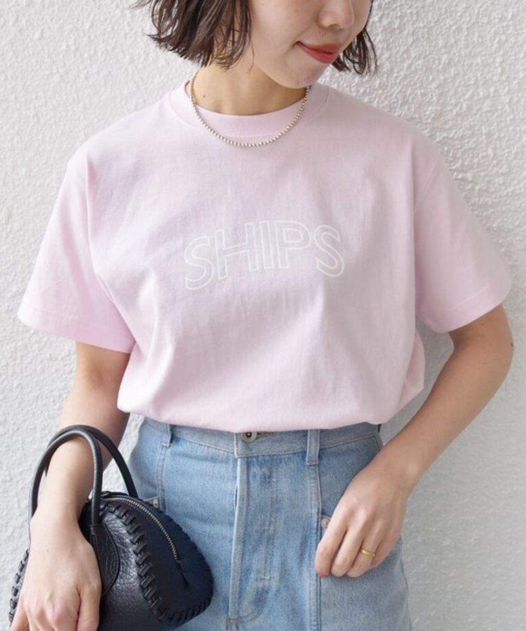 SHIPS for women「《一部追加予約》【WEB限定】 SHIPS ラウンド プリント ロゴ TEE」|Tシャツ・カットソー|