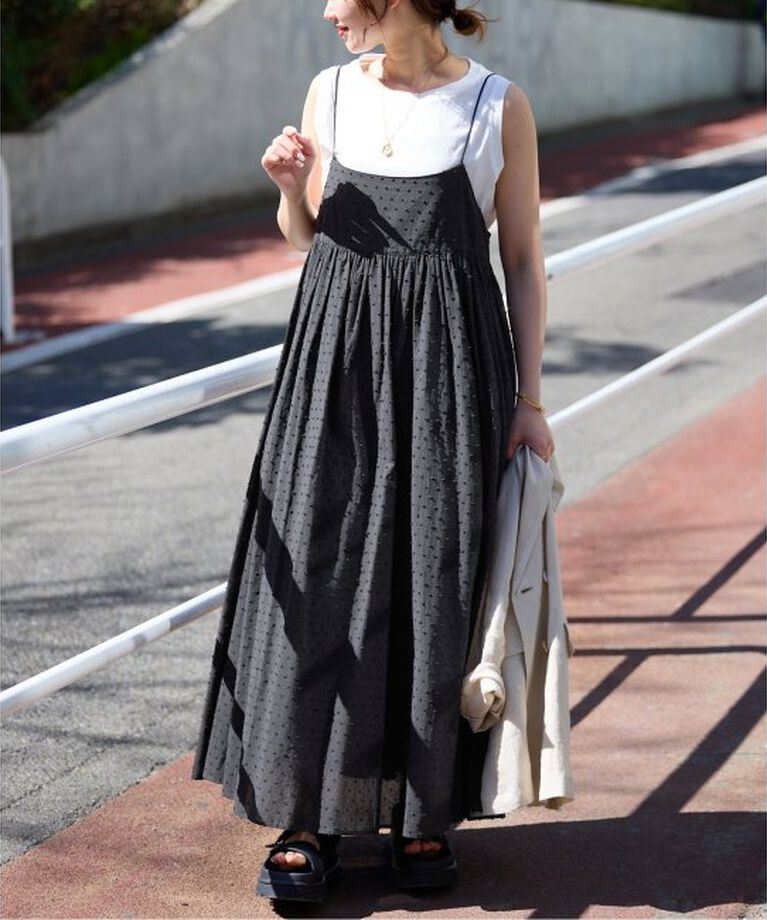 SLOBE IENA「《2枚セット/一部カラーWEB・店舗限定/予約》エアリーギャザーキャミワンピースセット」|ワンピース|ブラック