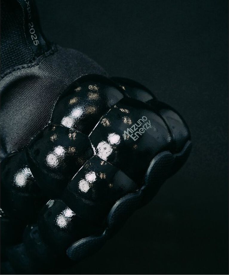 EDIFICE「MIZUNO × OSAKA EXPO2025 別注 THE MIZUNO ENERGY」|スニーカー|
