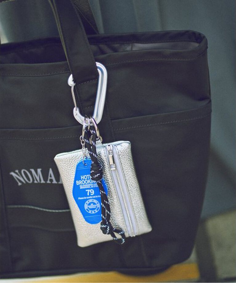 FRAMeWORK「≪予約≫BALMYDAYS×haru×FRAMeWORK 別注MOTEL CHARM ポーチ」|ポーチ|ブルー A