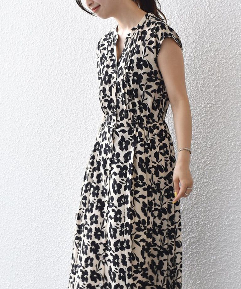 SHIPS for women「【WEB限定】〈洗濯機可能〉ドット 花柄 サイド プリーツ フレンチスリーブ ワンピース」|ワンピース|