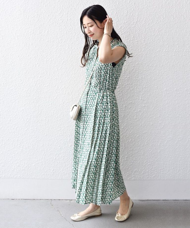 SHIPS for women「【WEB限定】〈洗濯機可能〉ドット 花柄 サイド プリーツ フレンチスリーブ ワンピース」|ワンピース|