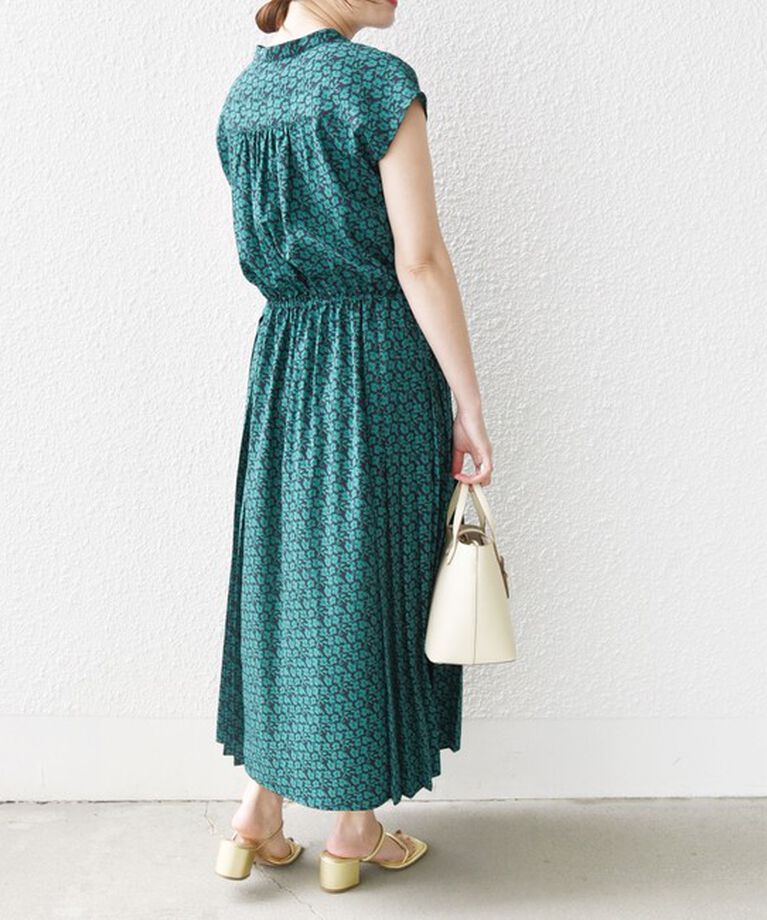 SHIPS for women「【WEB限定】〈洗濯機可能〉ドット 花柄 サイド プリーツ フレンチスリーブ ワンピース」|ワンピース|