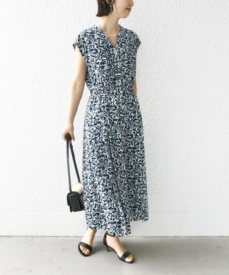 SHIPS for women「【WEB限定】〈洗濯機可能〉ドット 花柄 サイド プリーツ フレンチスリーブ ワンピース」|ワンピース|