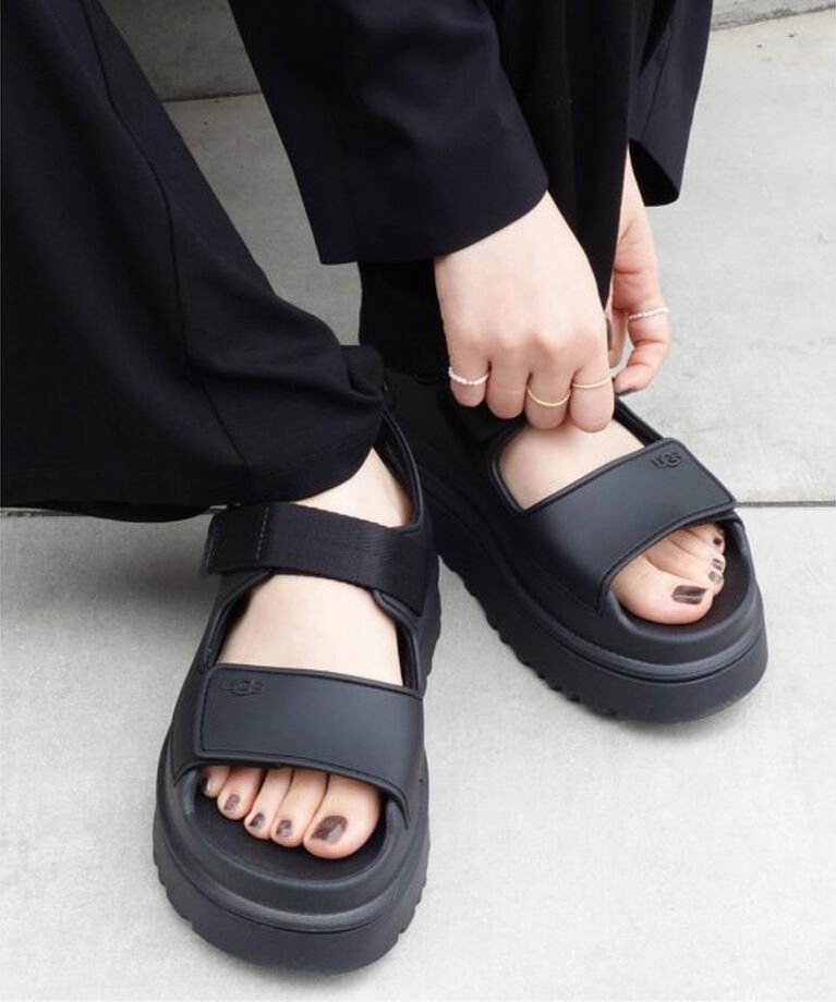 Plage「《追加》UGG / アグ THE GOLDEN GLOW サンダル」|サンダル|ブラック