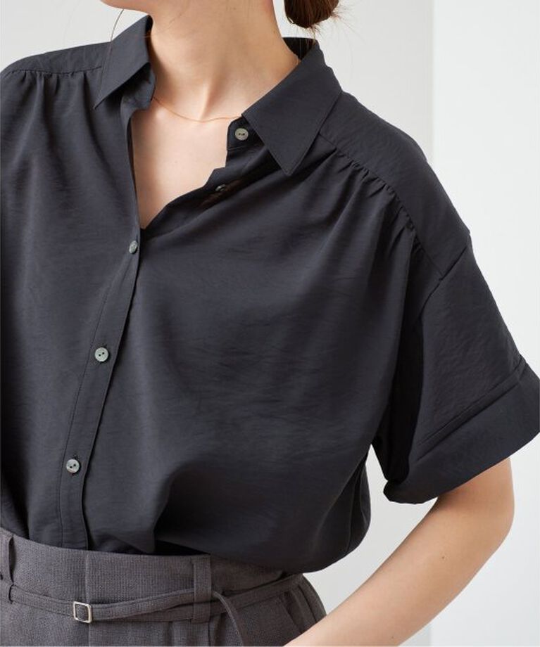 Spick and Span「《予約》ソフトローンギャザー半袖シャツ」|シャツ・ブラウス|ブラック