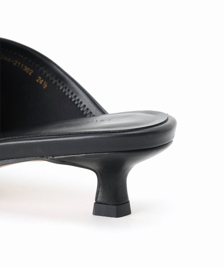 NOBLE「《WEB限定追加予約2》LE VERNIS/ルベルニ Toe ring sandals」|サンダル|