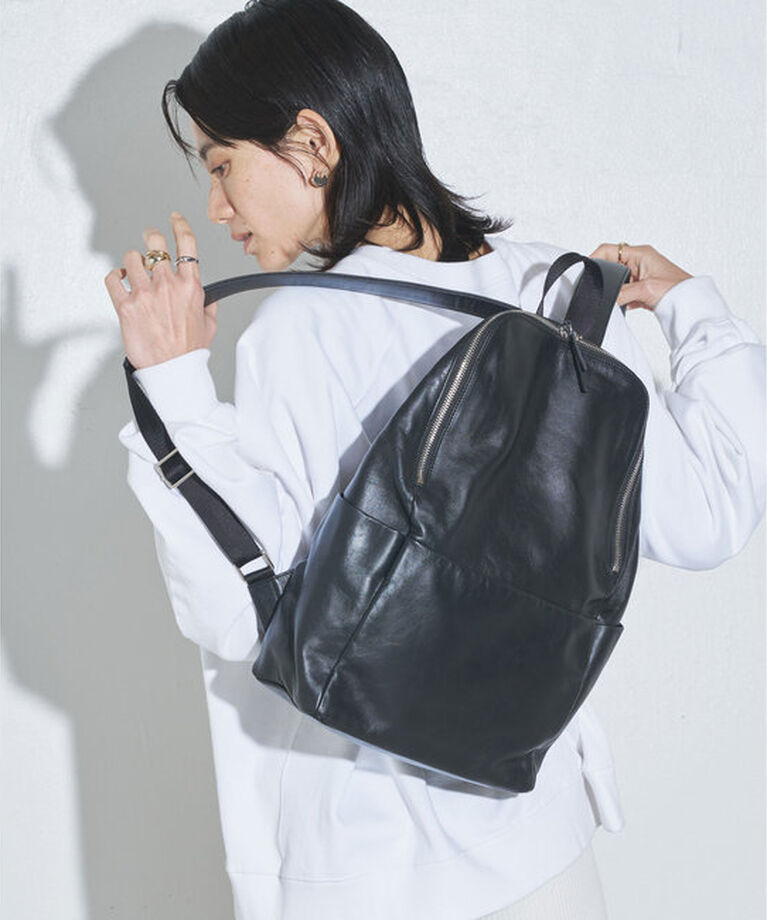  「【ベストセラーアイテム】レザーバックパック」|リュック|ブラック