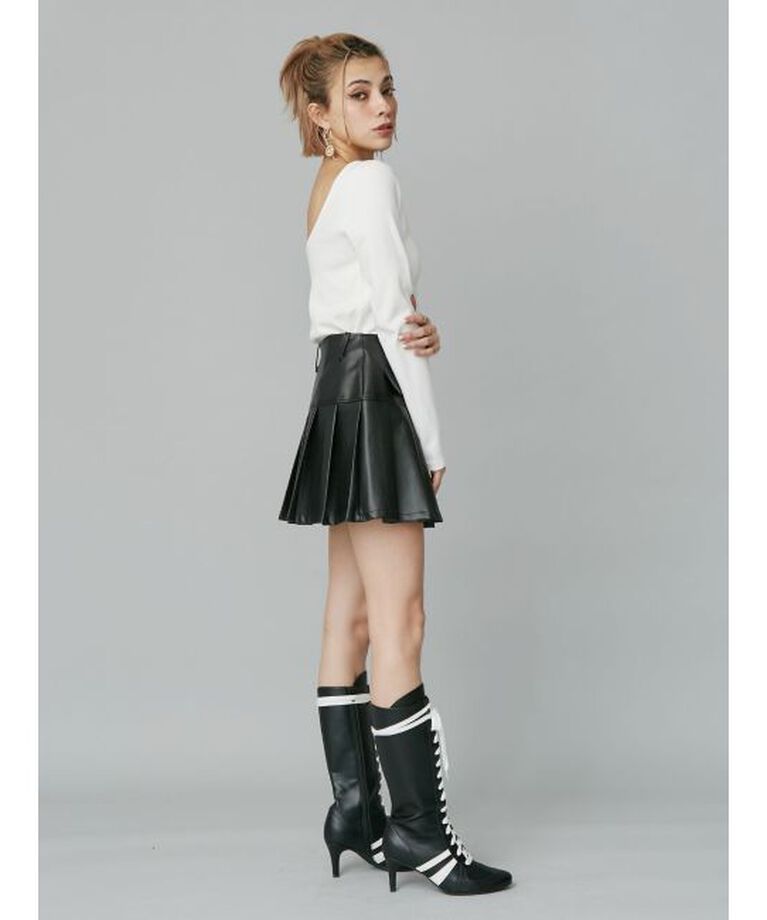 EVRIS「レザーライクプリーツミニスカート【セットアップ着用可能】」|スカート|