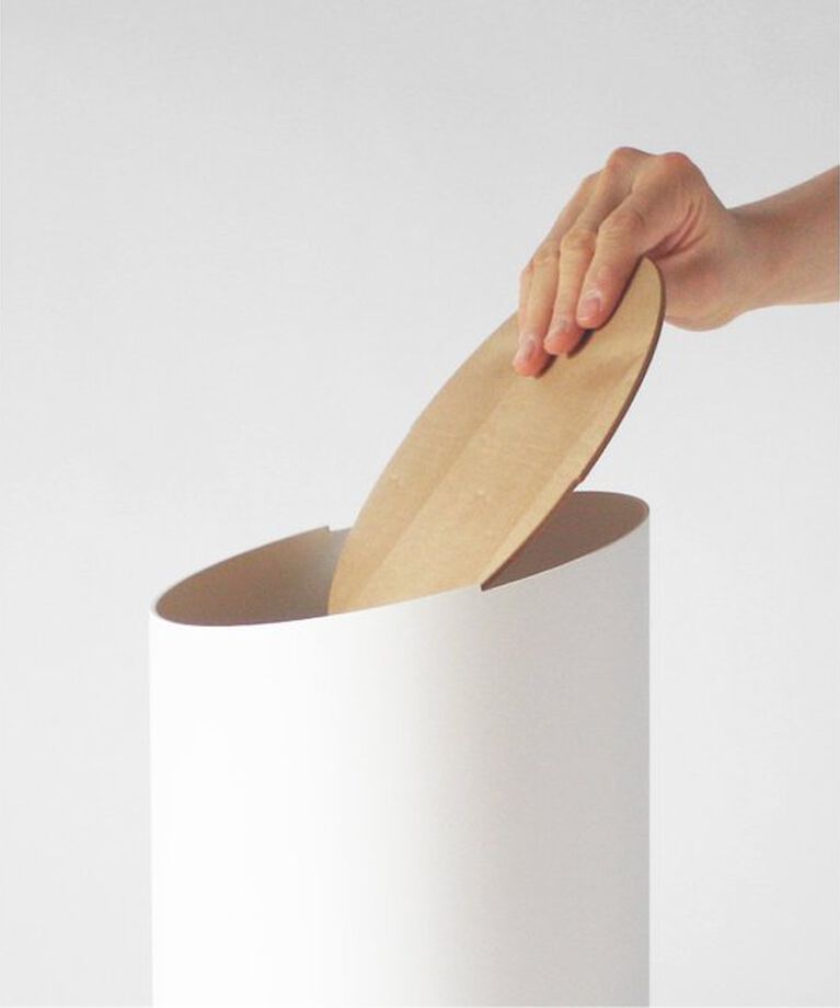 journal standard Furniture「【MOHEIM/モヘイム】 SWING BIN S スイングビン 蓋つき ゴミ箱 木目 蓋」|ダストボックス|