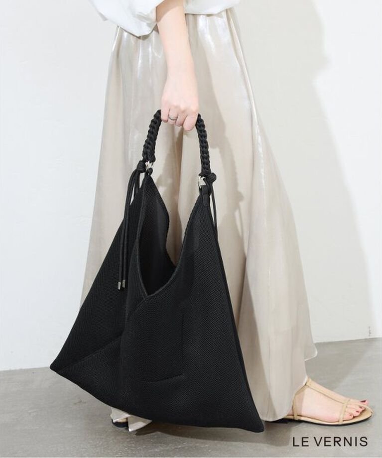 SLOBE IENA「《予約》LE VERNIS/ル ベルニ パラコードハンドルメッシュバック 235-211505」|ショルダー・メッセンジャー|ブラック