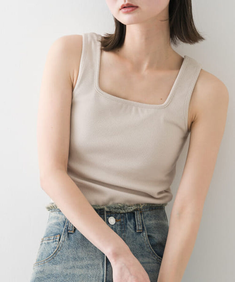 SENSE OF PLACE by URBAN RESEARCH「SENSE OF PLACE スクエアネックカップツキタンクトップ」|タンクトップ|GREIGE