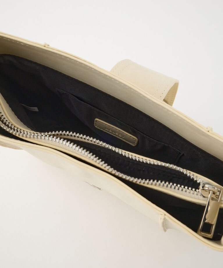 MOUSSY「AGING BUCKLE FLAP HOBO バッグ」|その他|