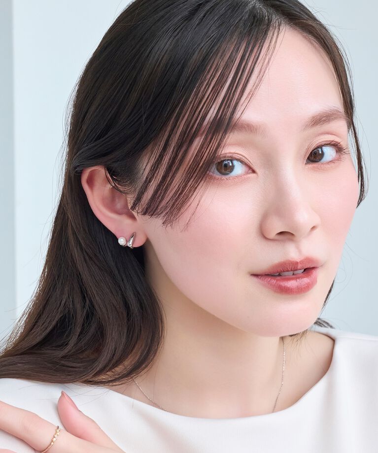 Phoebe「【痛くないシリーズ金属アレルギー対応】ダブルメタルパールフロートライトフィットイヤリング　シルバー」|イヤリング|