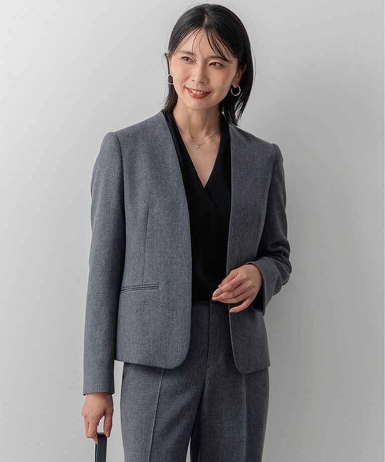 23区「【洗える】ウールライクカルゼ ノーカラージャケット」|ノーカラージャケット|グレー系