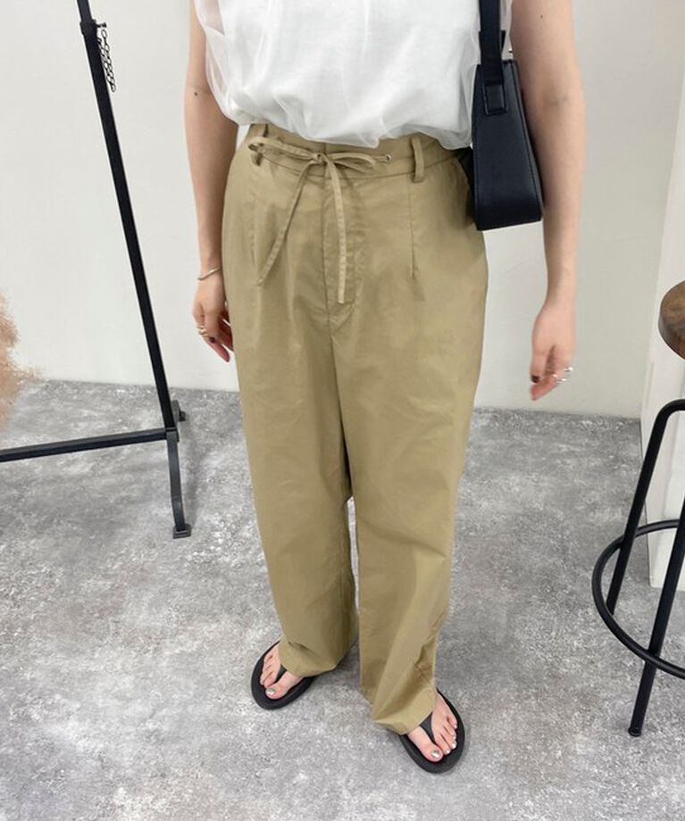 fredy emue「イージーストレートパンツ」|チノ|