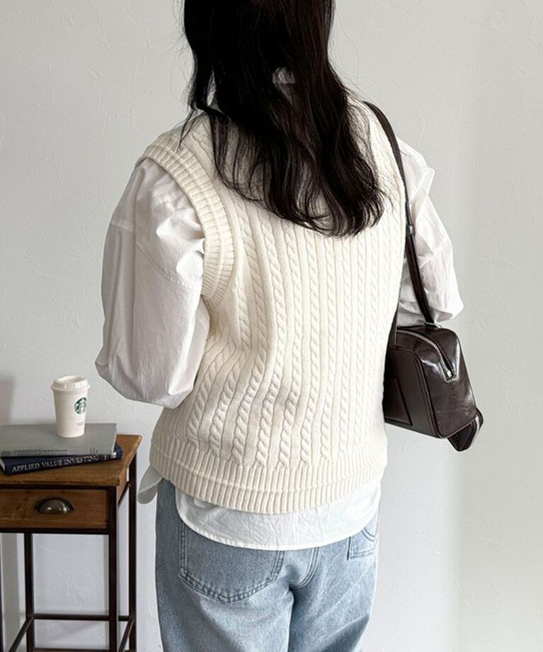 fredy emue「FR刺繍ケーブル柄ニットベスト」|ベスト・ジレ|