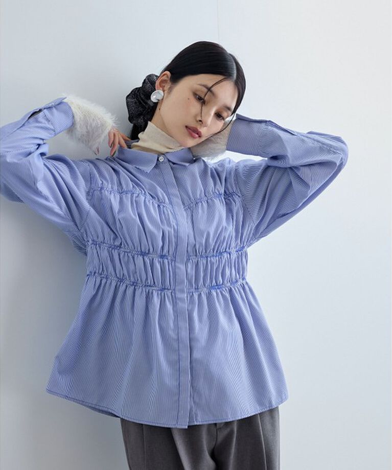 VIS「【新色追加】シャーリングデザインシャツ【洗える】」|シャツ・ブラウス|
