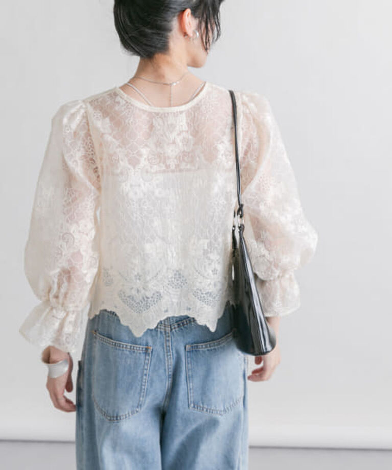  「KBF オーガンジー刺繍クロップドブラウス」|シャツ・ブラウス|