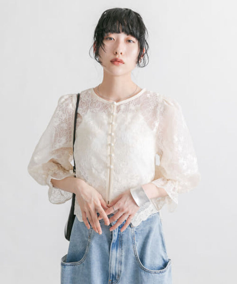  「KBF オーガンジー刺繍クロップドブラウス」|シャツ・ブラウス|