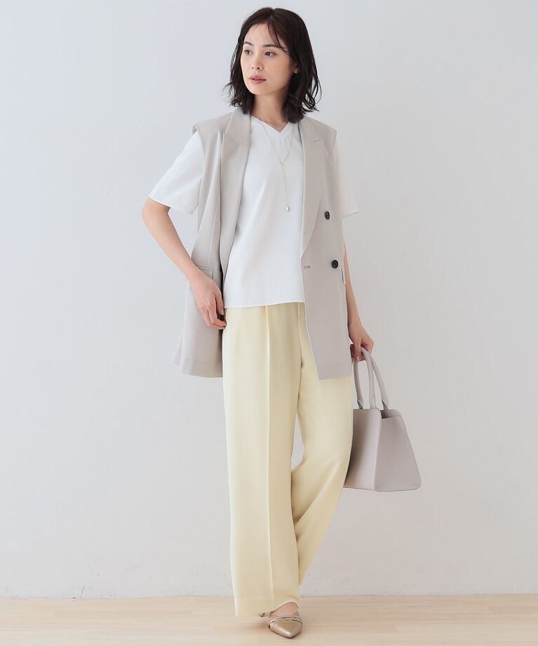 INDIVI「春SALE！【洗える／凹凸素材】シンプルVネックブラウス」|シャツ・ブラウス|