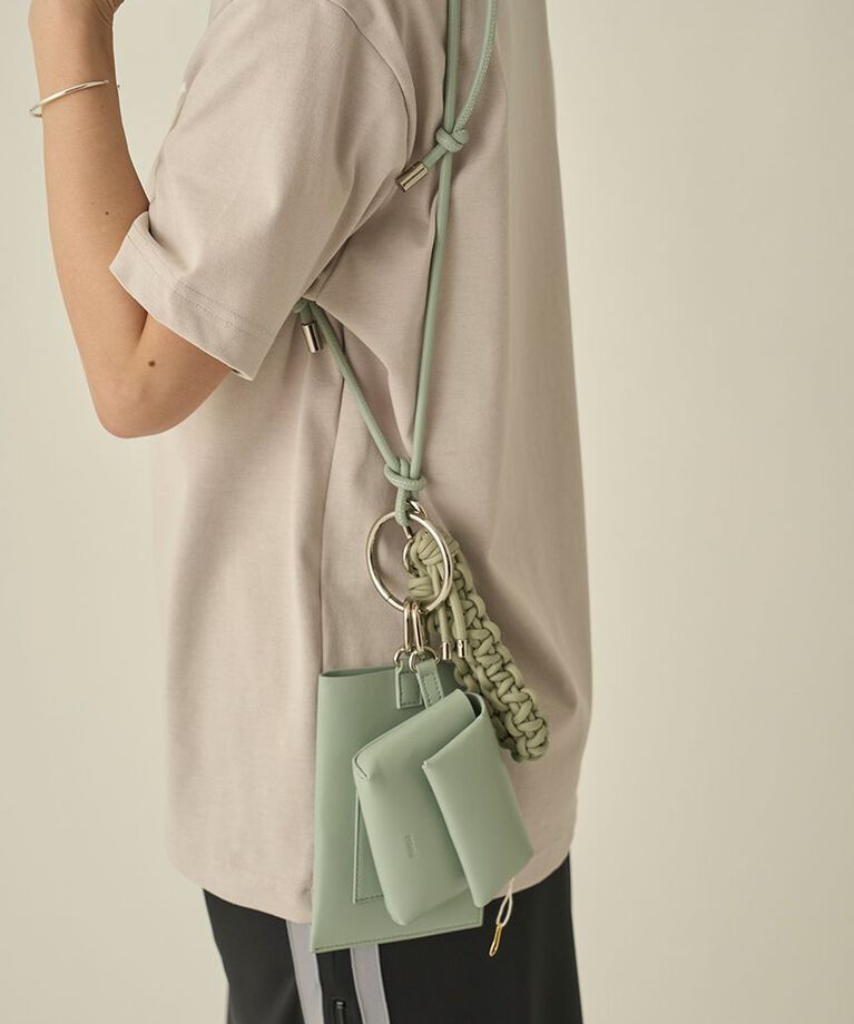 emmi atelier「【ONLINE限定カラー】マルチショルダー」|ショルダー・メッセンジャー|