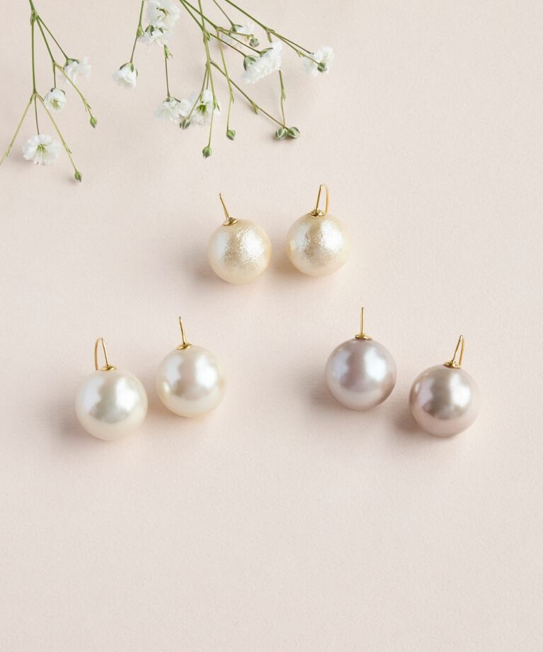 Phoebe「ビッグパールフックピアス グレー」|ピアス|