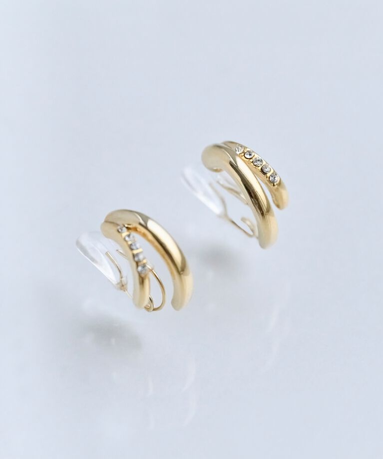 Phoebe「【金属アレルギー対応/痛くないシリーズ】シャインループフィットイヤリング　ゴールド」|イヤリング|