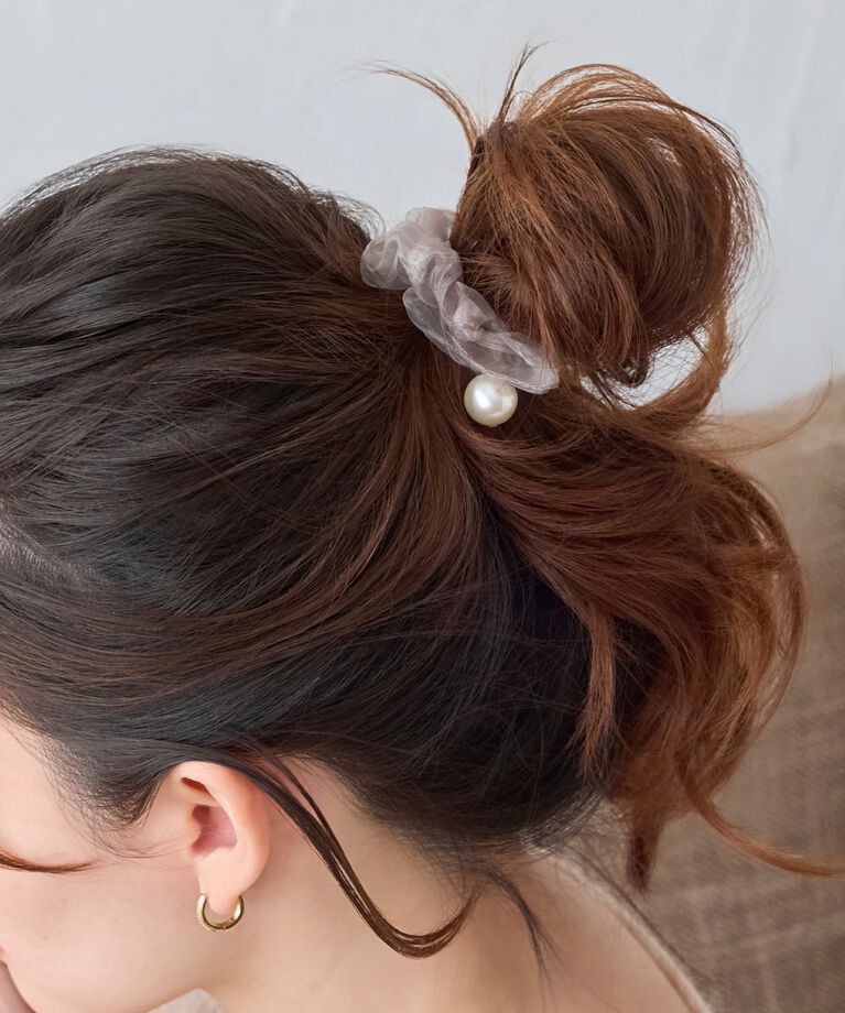 Phoebe「パールシュシュヘアブレス　グレー」|ヘアゴム・シュシュ|グレー