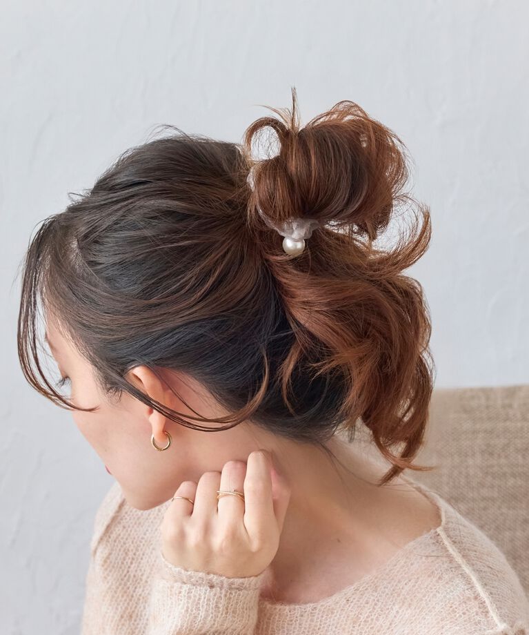 Phoebe「パールシュシュヘアブレス　グレー」|ヘアゴム・シュシュ|