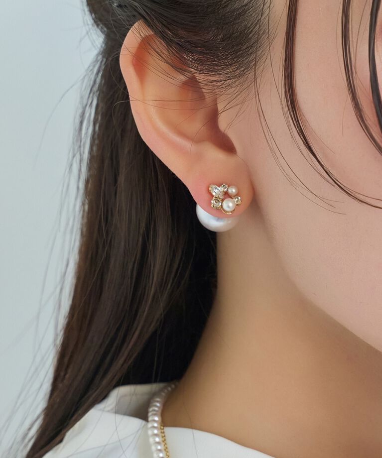 Phoebe「クラシカルパール×ビジューバックキャッチピアス」|ピアス|ホワイト
