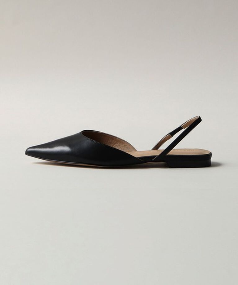 ODETTE E ODILE「ポインテッドバックベルト フラット10↑」|パンプス|BLACK