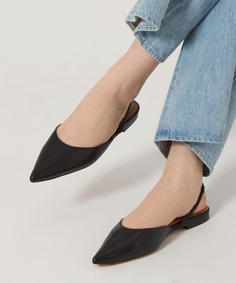 ODETTE E ODILE「ポインテッドバックベルト フラット10↑」|パンプス|