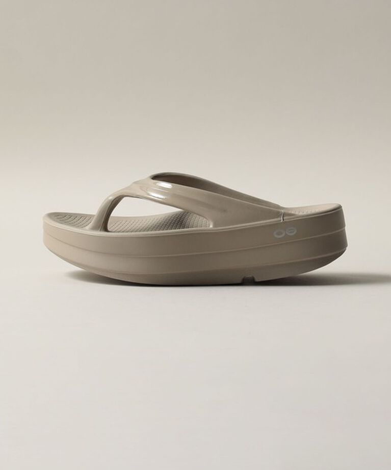 ODETTE E ODILE「＜OOFOS＞Oomega」|サンダル|BEIGE