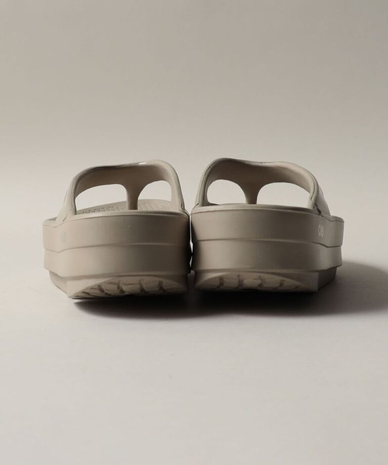ODETTE E ODILE「＜OOFOS＞Oomega」|サンダル|