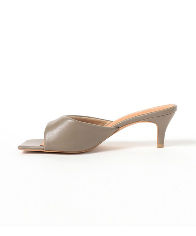 Demi-Luxe BEAMS 「スクエアパフサンダル .M」|サンダル|