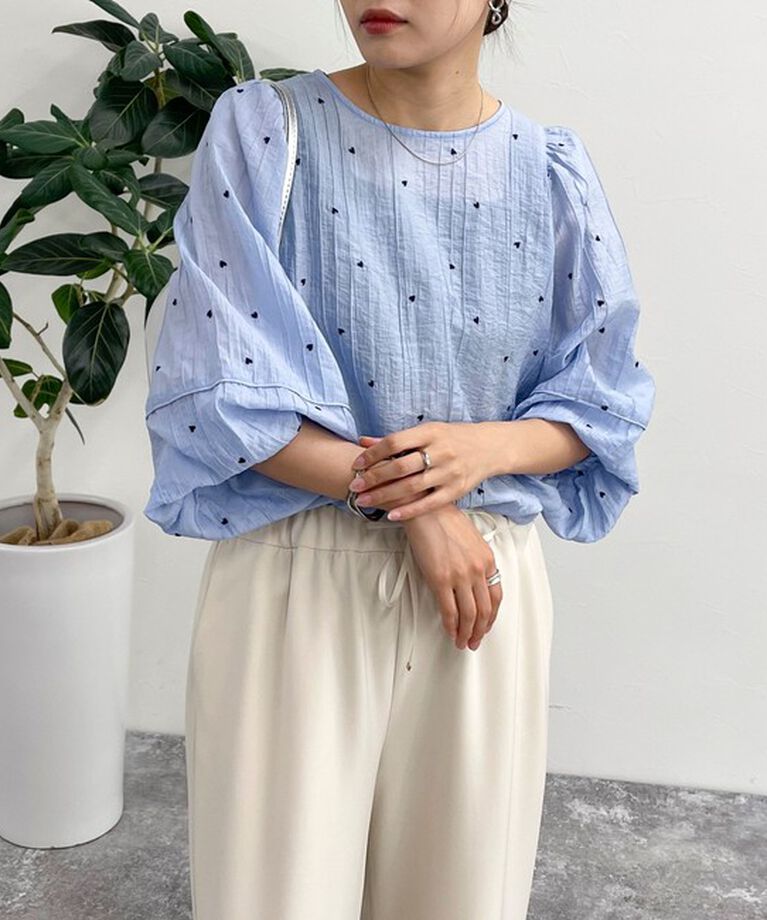 fredy emue「【WEB限定デザインあり】刺繍袖ボリュームブラウス」|シャツ・ブラウス|