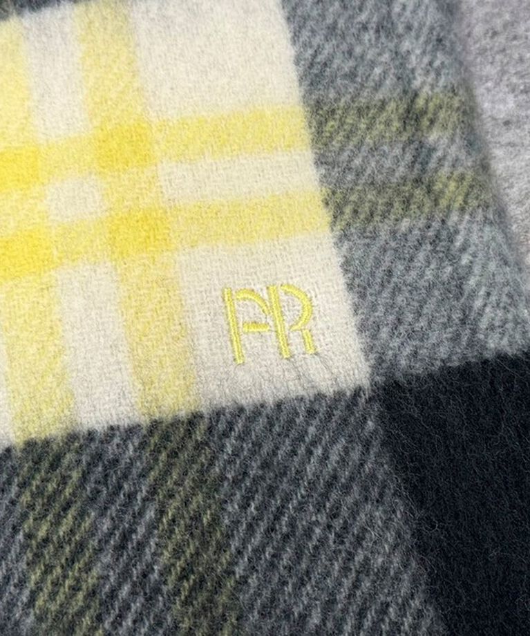 fredy emue「FR刺繍ブークレチェックストール」|ストール|