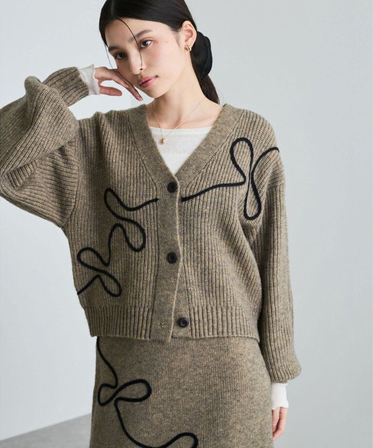VIS「【WEB/一部店舗限定】リボンコード刺繍Vネックカーディガン【セットアップ対応】」|カーディガン|コゲ茶メイン