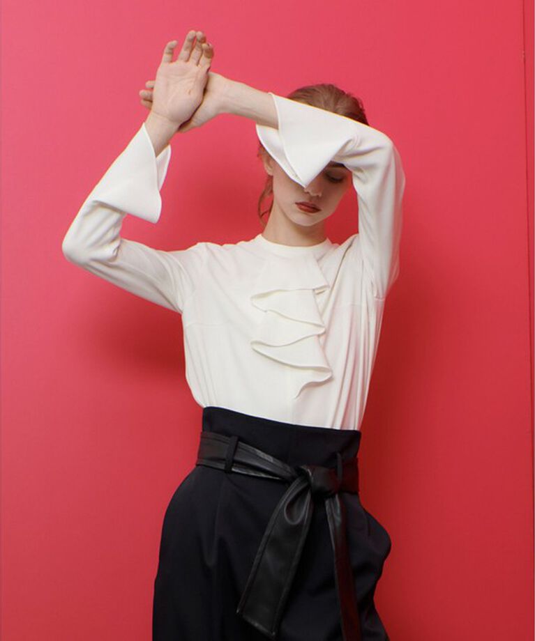 LOULOU WILLOUGHBY「【LOULOU WILLOUGHBY】ラッフルスタンドブラウス」|シャツ・ブラウス|