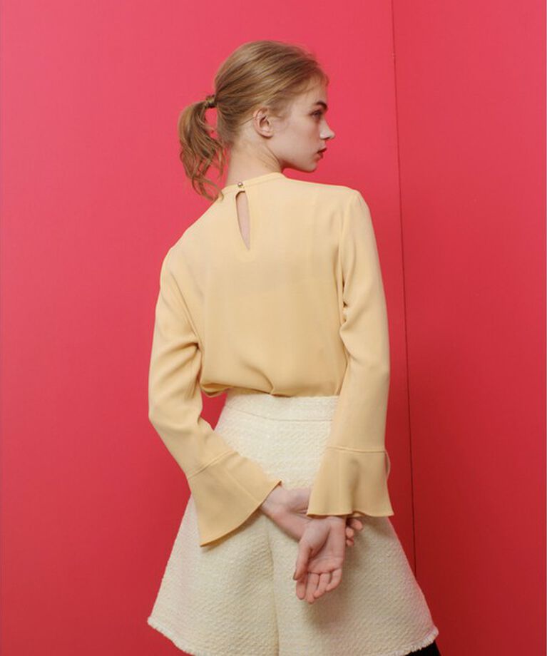 LOULOU WILLOUGHBY「【LOULOU WILLOUGHBY】ラッフルスタンドブラウス」|シャツ・ブラウス|