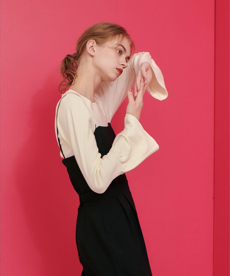 LOULOU WILLOUGHBY「【LOULOU WILLOUGHBY】スクエアネック袖フレアプルオーバー」|ニット・セーター|