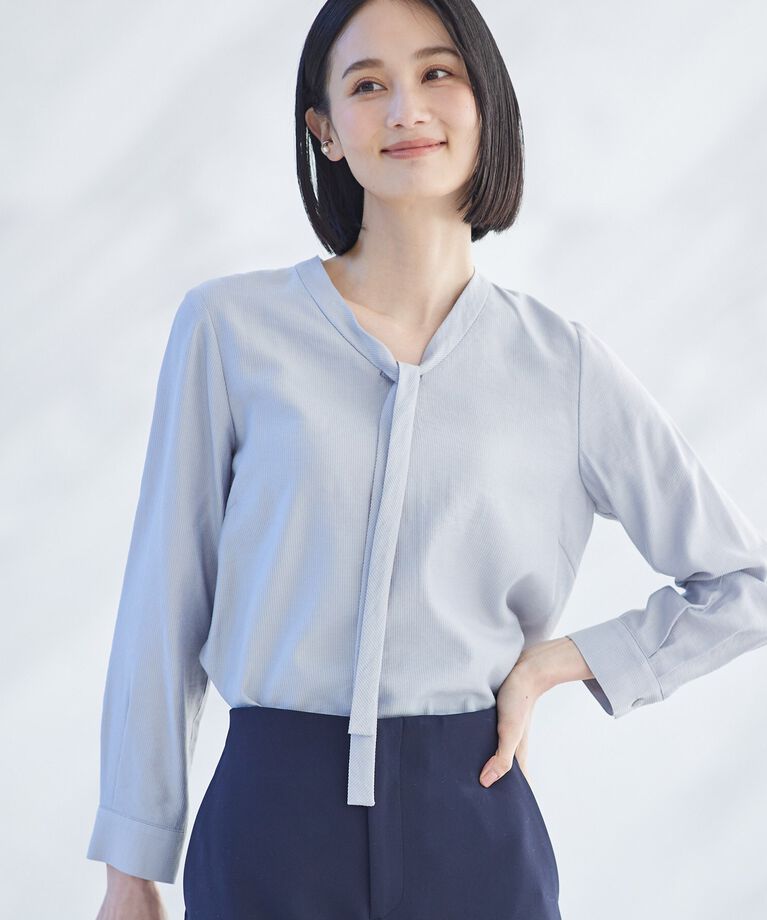 INDIVI「春SALE！【洗える】ストライプドビー ボウタイブラウス」|シャツ・ブラウス|ライトグレー(011