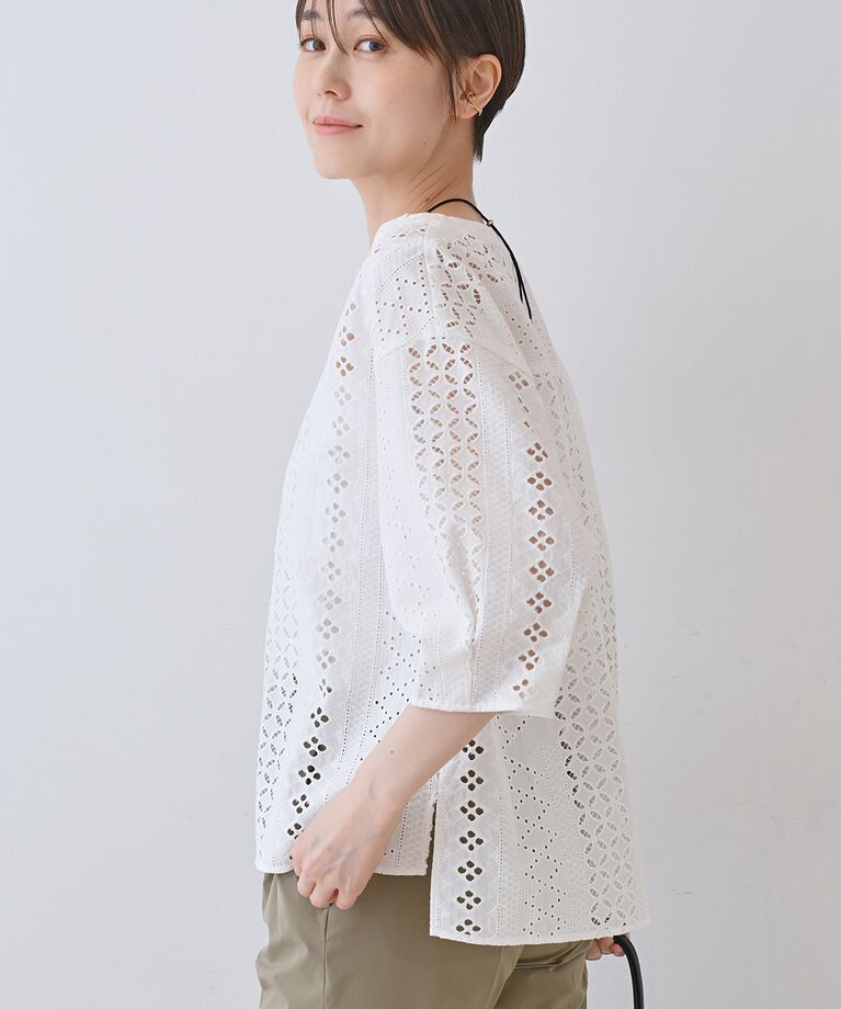 INDIVI「【刺繍／レース】スラッシュネックブラウス」|シャツ・ブラウス|
