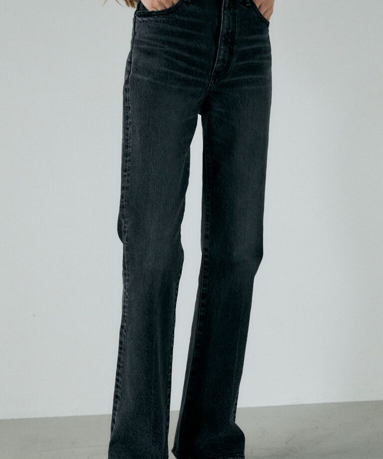MOUSSY「MVS BLACK FLARE(L) / ロングサイズ」|デニム|