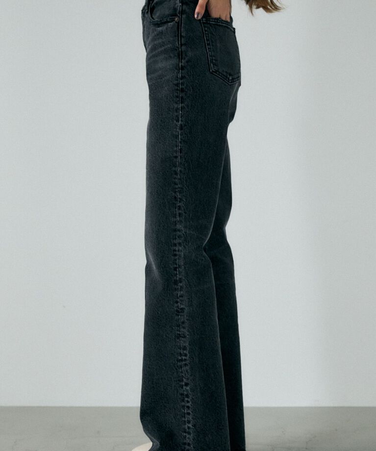 MOUSSY「MVS BLACK FLARE(L) / ロングサイズ」|デニム|