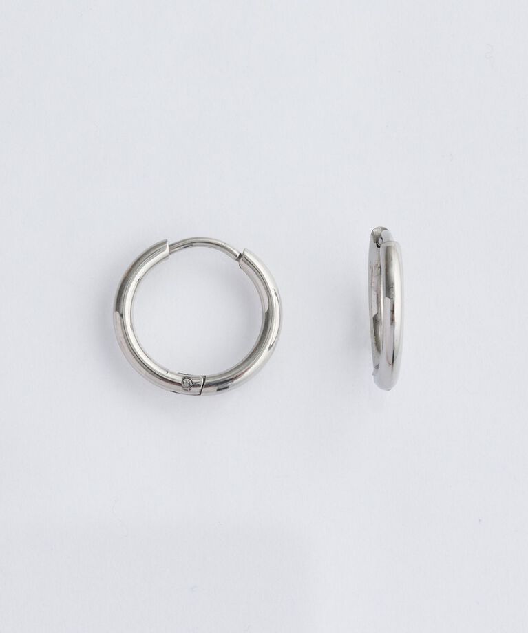 Phoebe「【金属アレルギー対応】ワンタッチミディアムフープピアス　シルバー/サージカルステンレス」|ピアス|