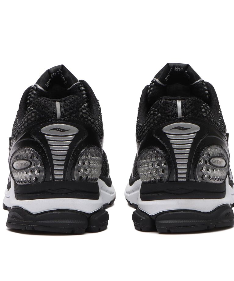 saucony「【SAUCONY】PROGRID TRIUMPH 4」|スニーカー|