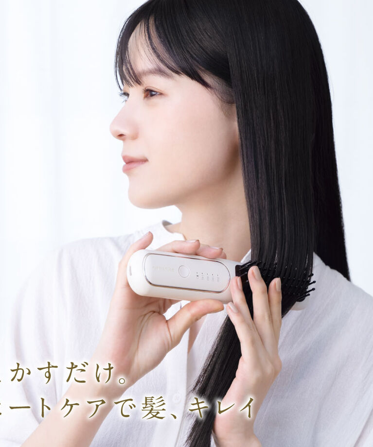 FESTINO「フェスティノ 充電式 スタイリング ヒーターブラシ」|ヘアスタイリング|
